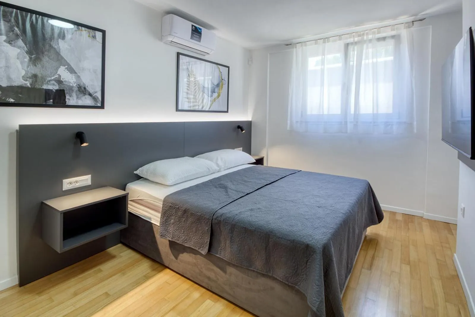 Delightfully House With A Private Pool And A Sea View Villa Premantura Holiday home