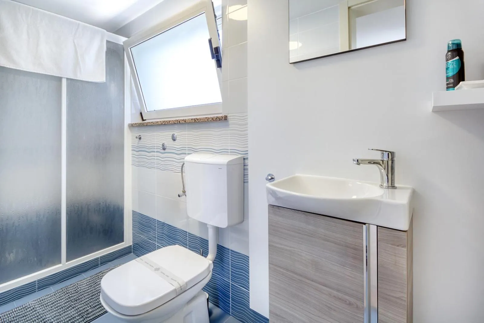 Delightfully House With A Private Pool And A Sea View Villa Premantura 0*,